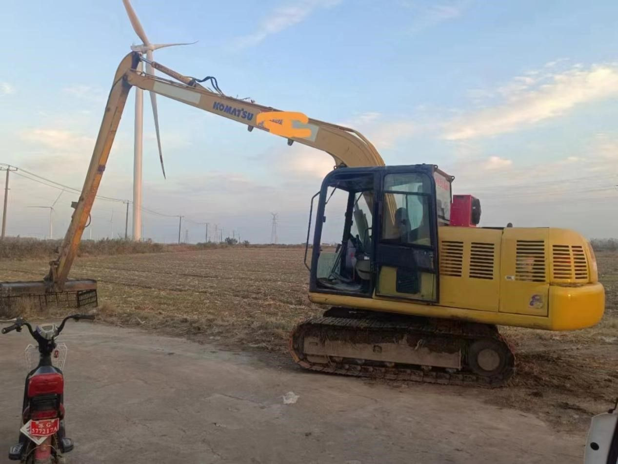 Hitachi 470 Piling Rig